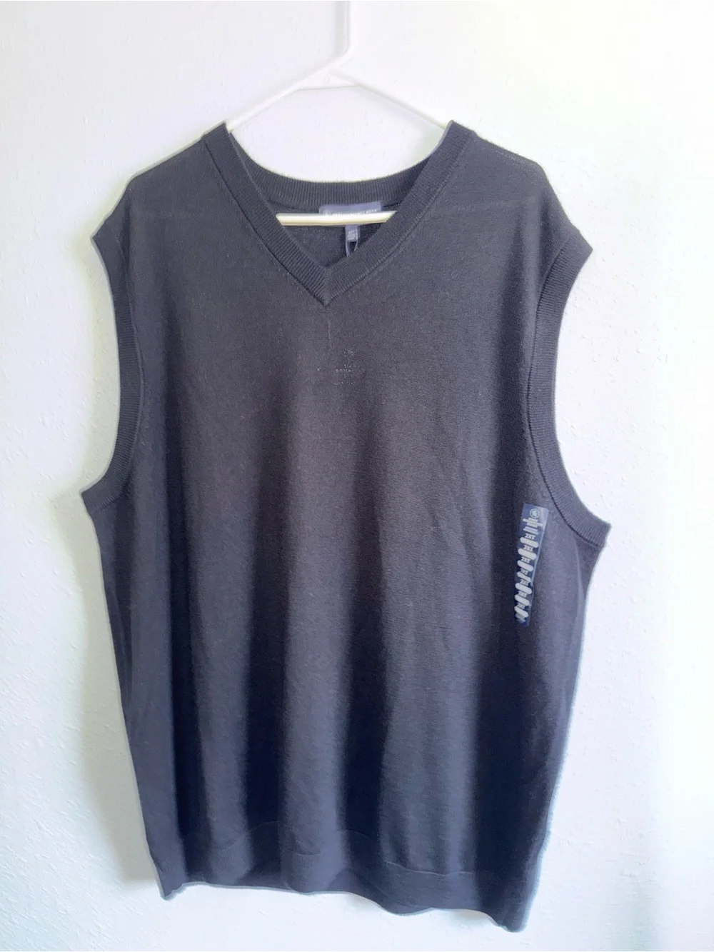 Hart Schaffner Marx Black V-Neck Knit Vest